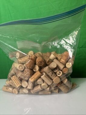 145 Bulk Natural Wine Corks Real Wood Crafting DIY Arts Wreath Decor Lot